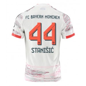 Fotbalové Dres Bayern Munich Josip Stanisic #44 Venkovní Oblečení 2025-26 Krátký Rukáv